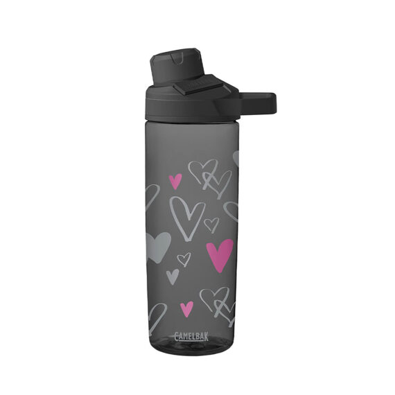 camelbak-chute-mag-600ml-sketched-hearts